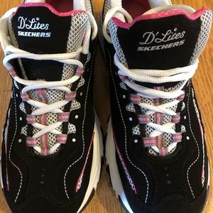 Skechers D’Lites Black/pink. Size 10